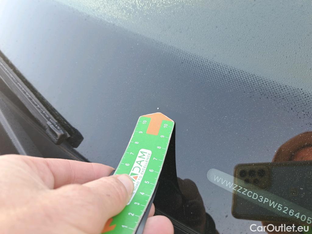  Volkswagen  Golf  VOLKSWAGEN / 2020 / 5P / familiar 2.0 TDI 85kW (115CV) DSG Variant #1