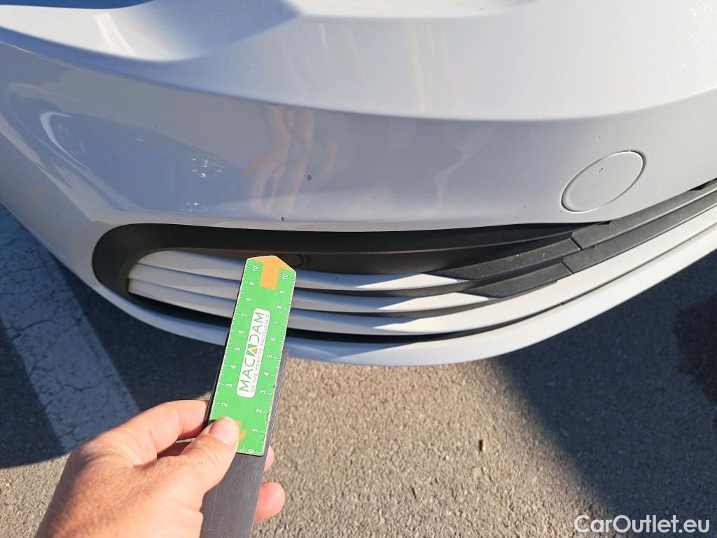  Volkswagen  Golf  VOLKSWAGEN / 2020 / 5P / familiar 2.0 TDI 85kW (115CV) DSG Variant #11