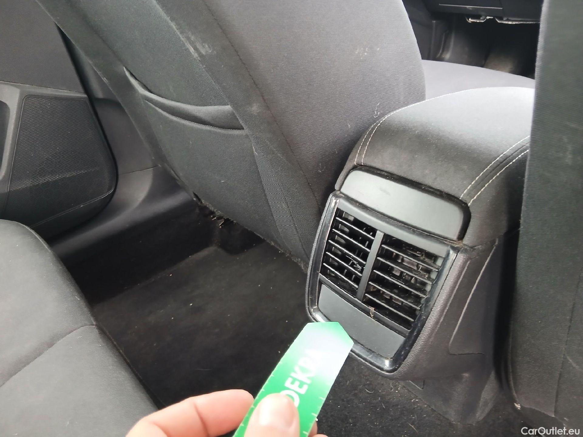  Skoda  KAMIQ SKODA  1.0 TSI 81kW (110CV) DSG Ambition #28