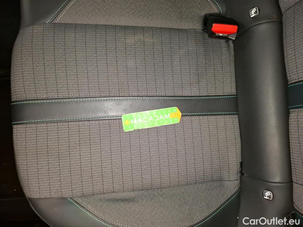  Peugeot  2008  Allure Business 1.5 HDi 130CV BVA8 E6d #48