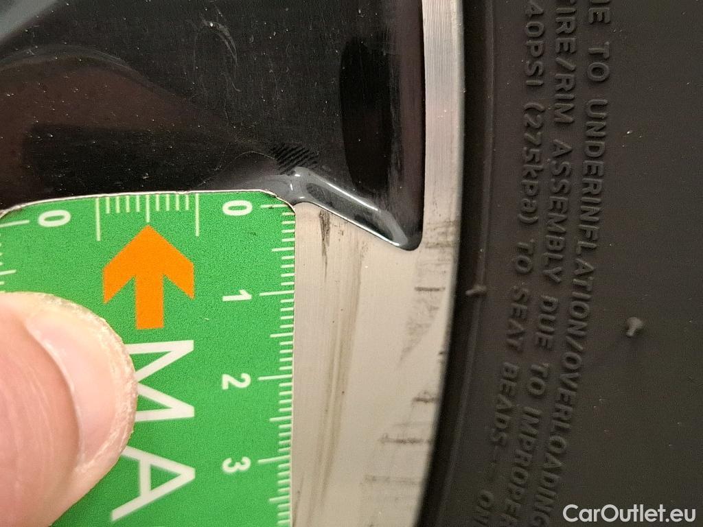  Peugeot  2008  Allure Business 1.5 HDi 130CV BVA8 E6d #65