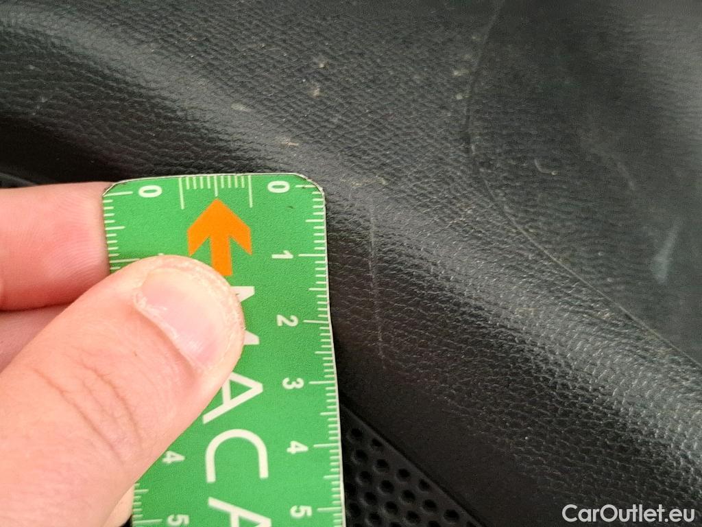  Peugeot  2008  Allure Business 1.5 HDi 130CV BVA8 E6d #42