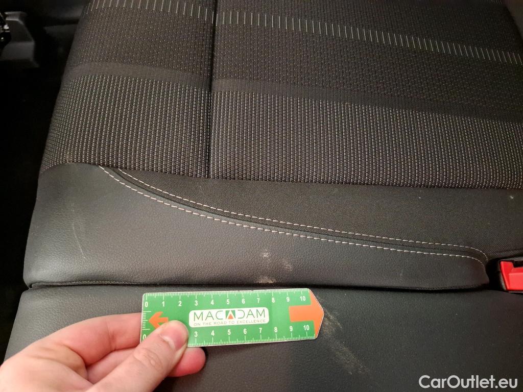  Opel   Grandland X Grandland X Business Elegance 1.5 130CV BVA8 6E #9