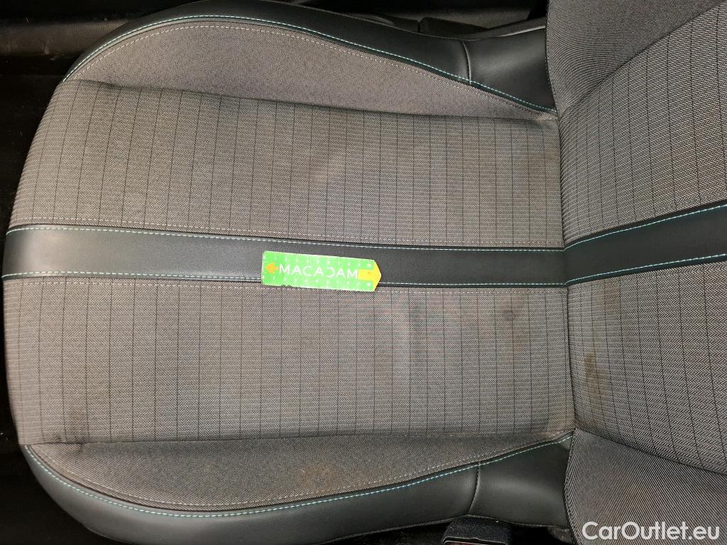  Peugeot  2008  Allure Business 1.5 HDi 130CV BVA8 E6d #44