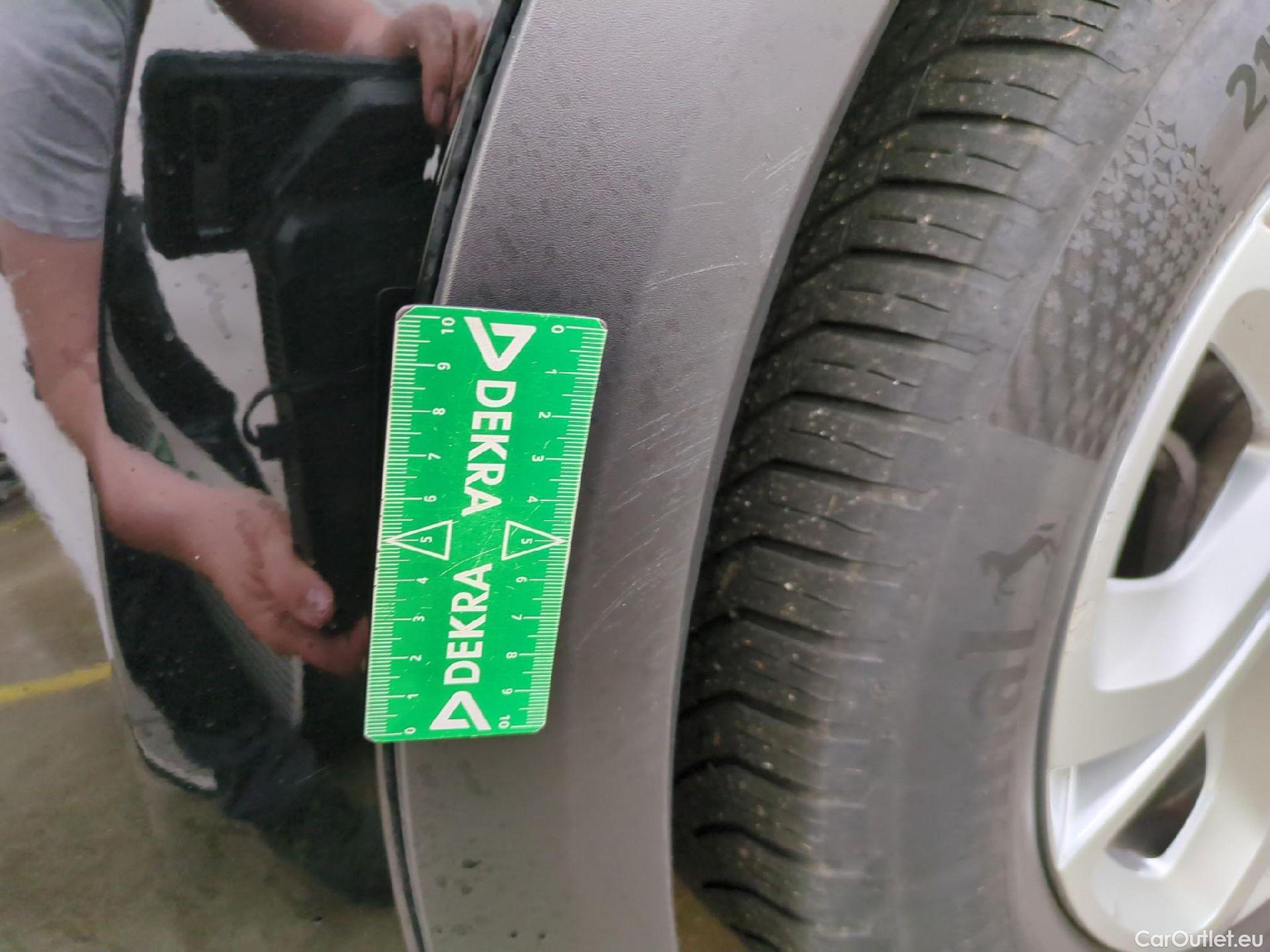  Citroen  C5 Aircross  Live 1.5 BlueHDi 130CV BVM6 E6d #32