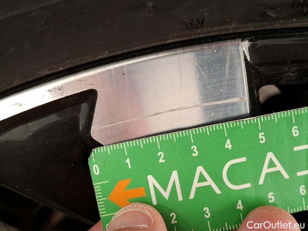  Peugeot  2008  Allure Business 1.5 HDi 130CV BVA8 E6d #32