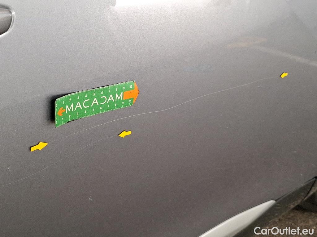  Peugeot  2008  Allure Business 1.5 HDi 130CV BVA8 E6d #9