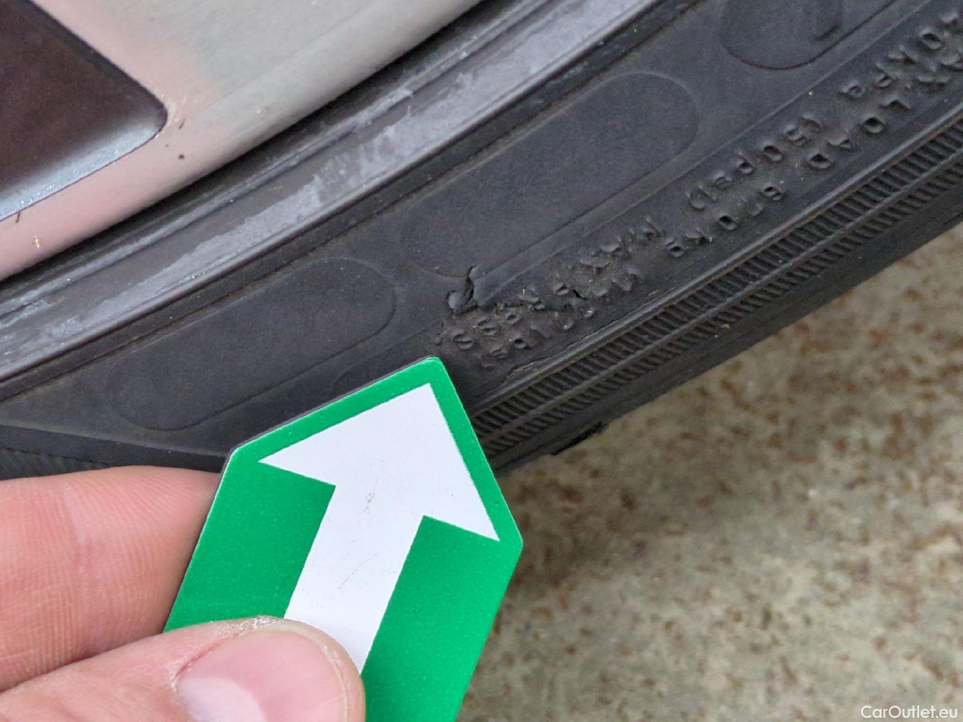  Bmw  Serie 1 1 Berline 116 d Business Design 1.5 115CV BVA7 E6d #5