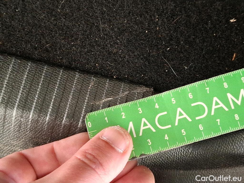  Peugeot  2008  Allure Business 1.5 HDi 130CV BVA8 E6d #68