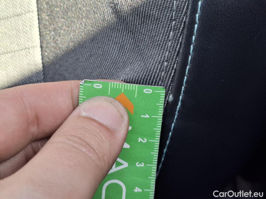  Peugeot  2008  Allure Business 1.5 HDi 130CV BVA8 E6d #39