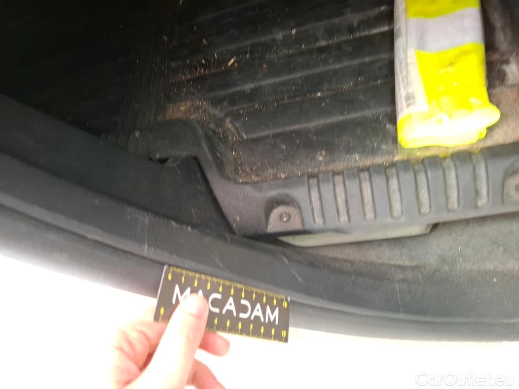  Citroen  C3  Société Feel 1.5 BlueHDI 100CV BVM6 E6dT #9