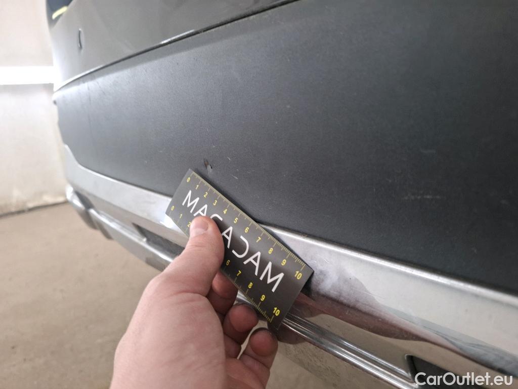  Mercedes  GLC MERCEDES-BENZ  / 2022 / 5P / SUV  300 e Business Line 4MATIC #26