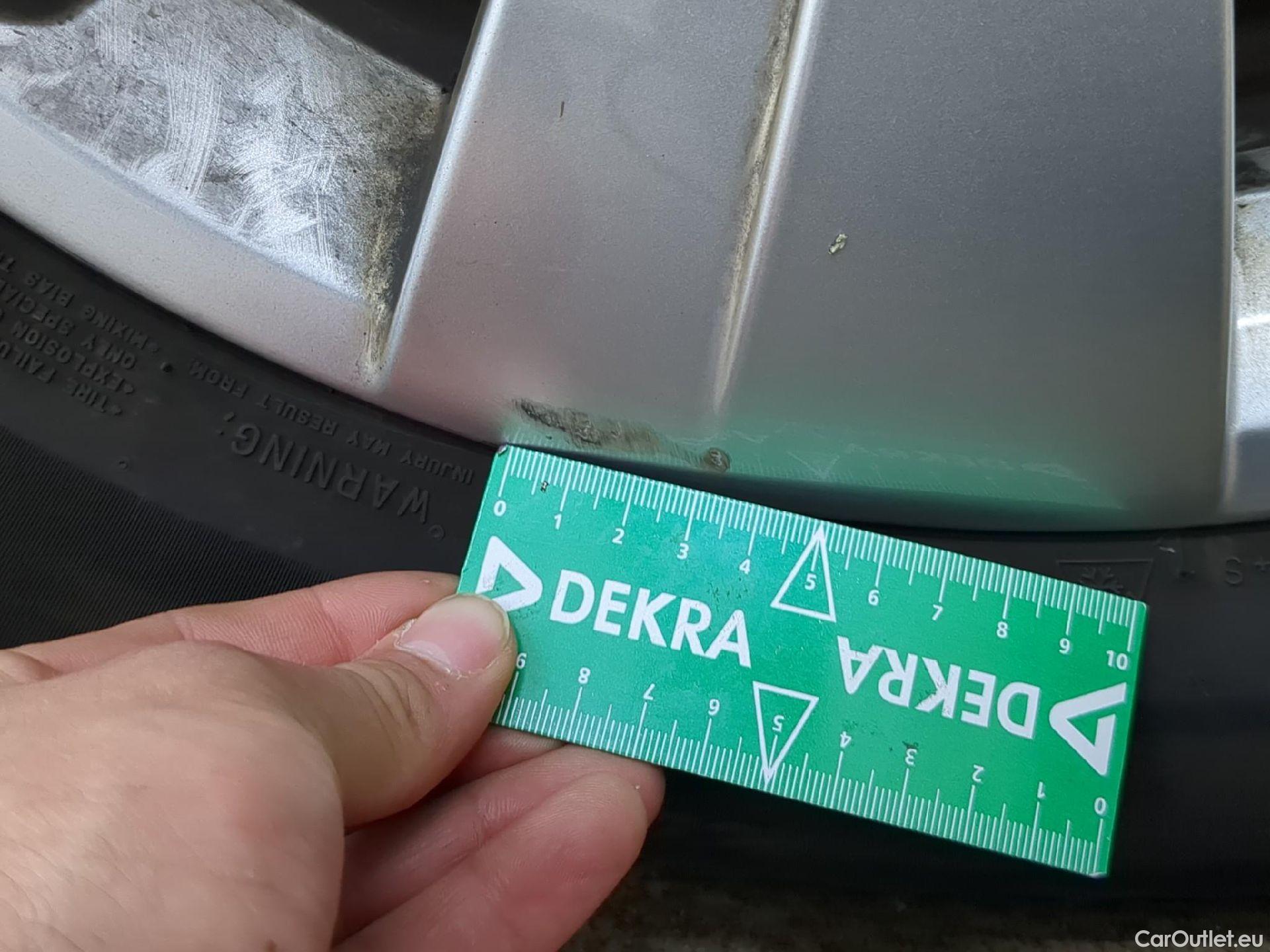  Skoda  Superb  Break Business 2.0 TDI 120CV BVA7 E6d #3