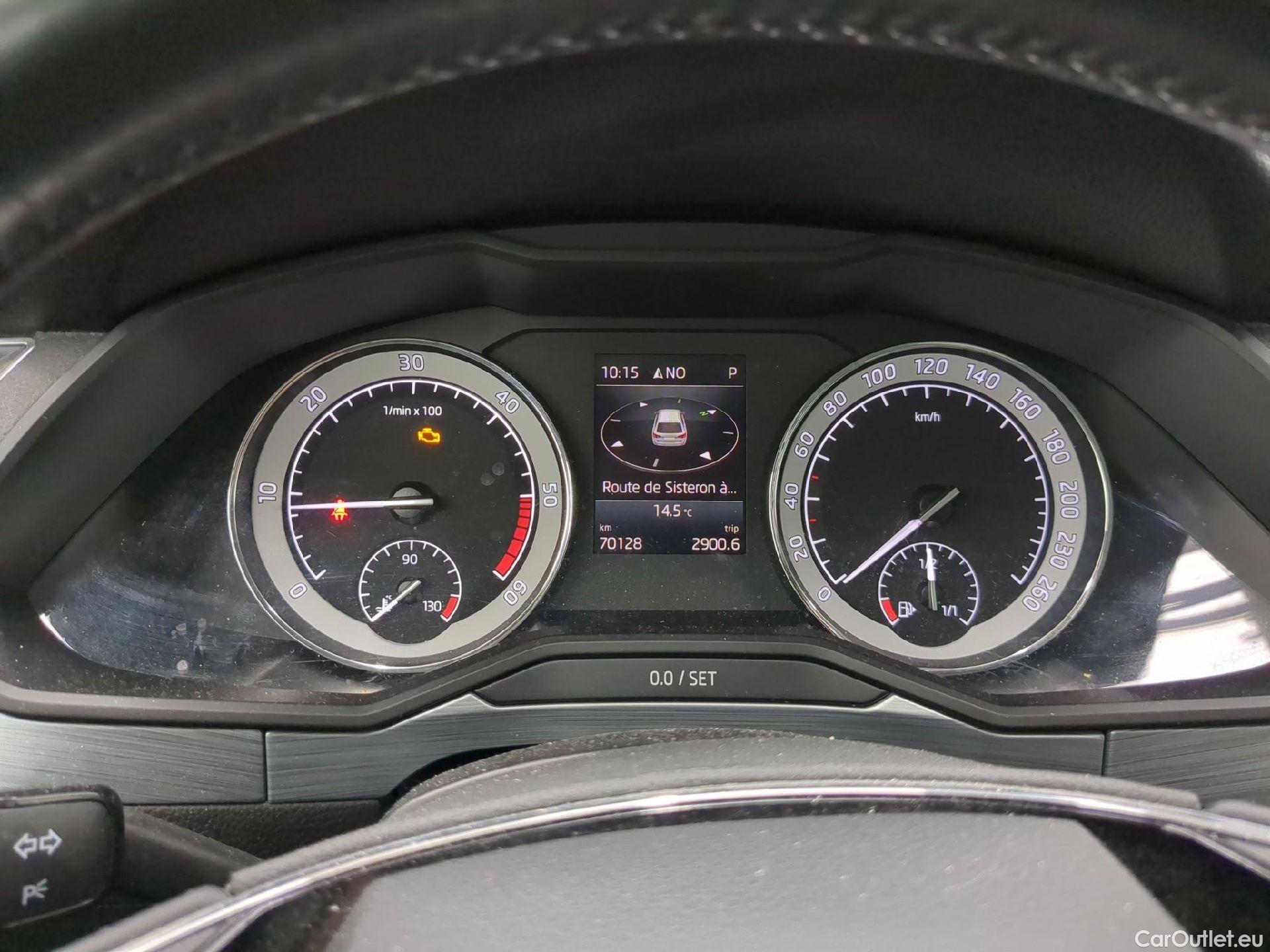  Skoda  Superb  Break Business 2.0 TDI 120CV BVA7 E6d #1