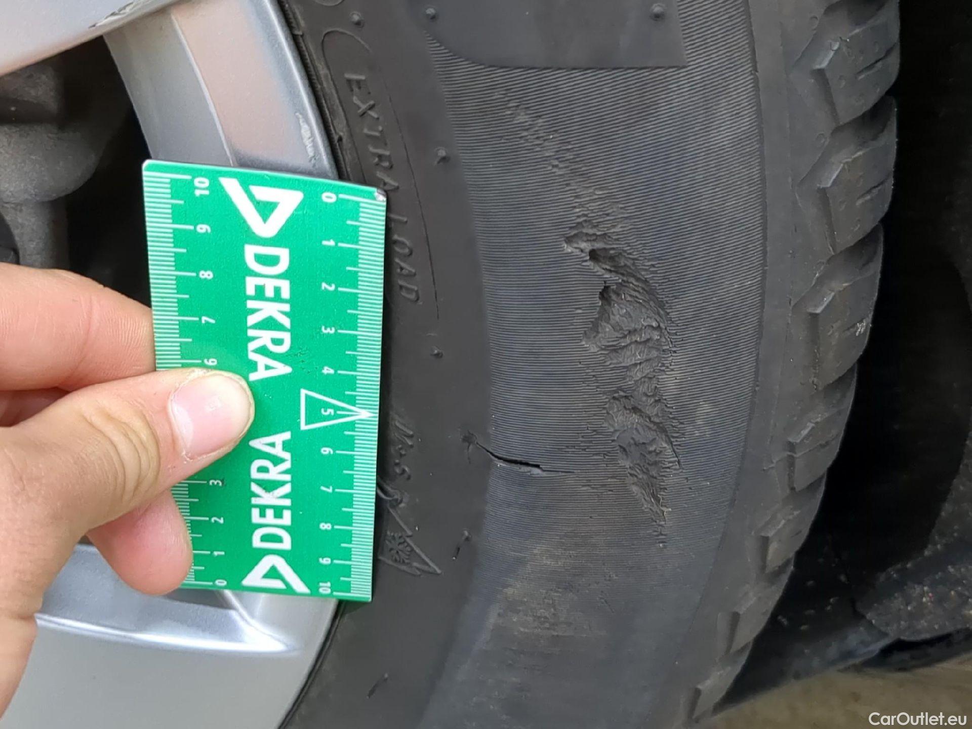  Skoda  Superb  Break Business 2.0 TDI 120CV BVA7 E6d #8