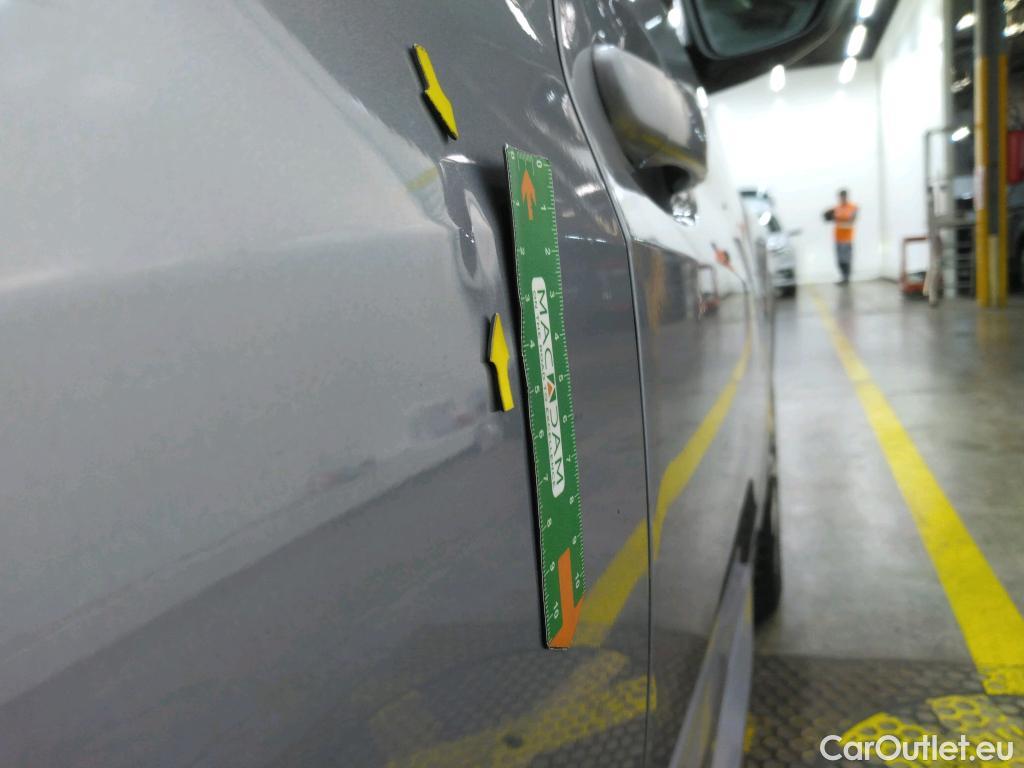  Peugeot  208  Active Business 1.5 HDi 100CV BVM6 E6d #30