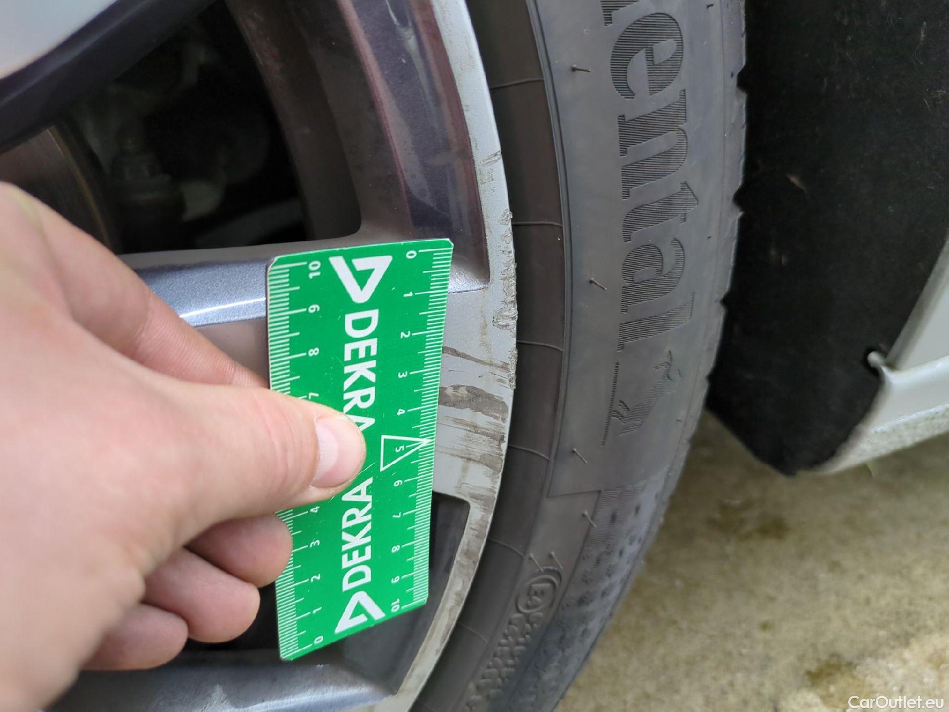  Renault  Megane  IV Berline 5 ptes. Techno 1.5 dCi 115CV BVA7 E6d #13