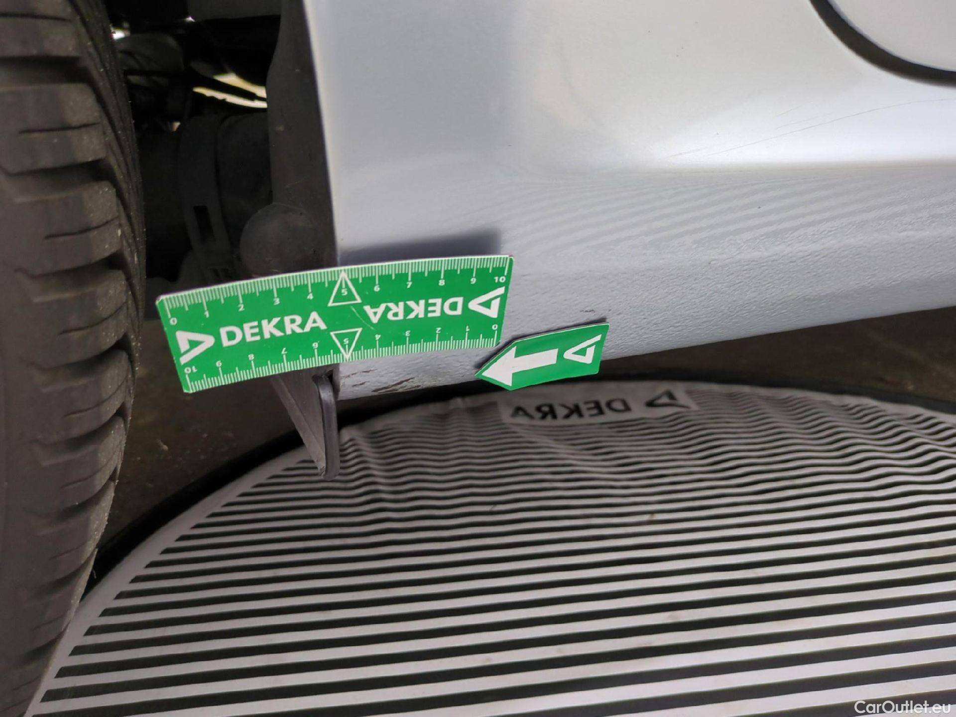  Renault  Megane  IV Berline 5 ptes. Techno 1.5 dCi 115CV BVA7 E6d #42