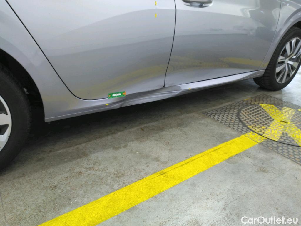  Peugeot  208  Active Business 1.5 HDi 100CV BVM6 E6d #1