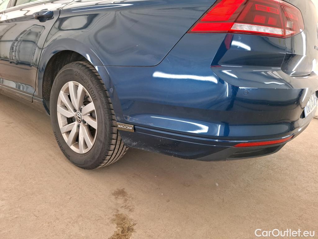  Volkswagen  Passat  Berline Business 2.0 TDI 150CV BVA7 E6d #9