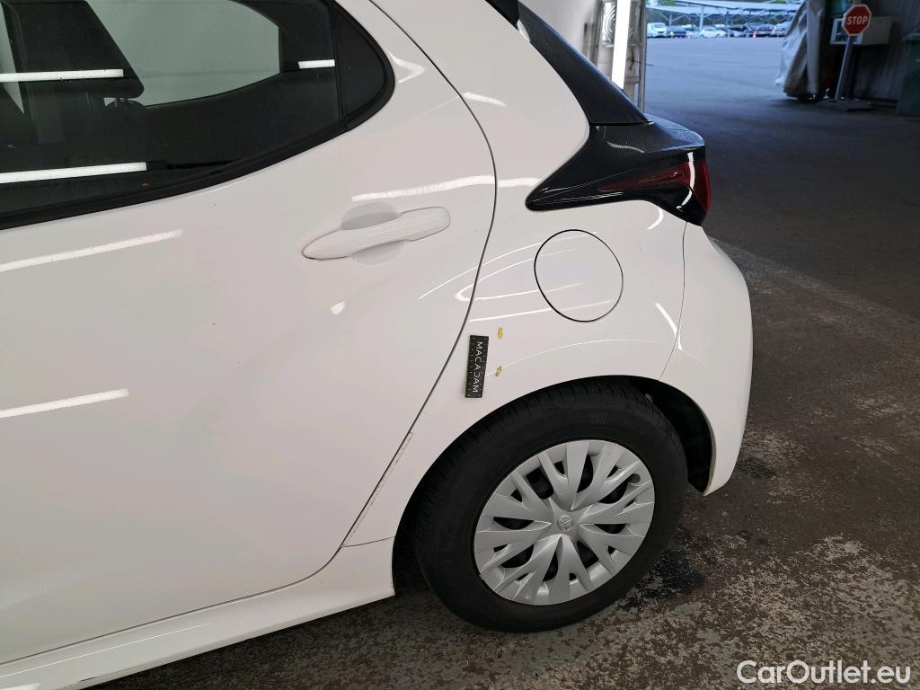  Toyota  Yaris TOYOTA  Hybride / 2019 / 5P / Berline Hybride 116h Dynamic Business Beyond Zer #1