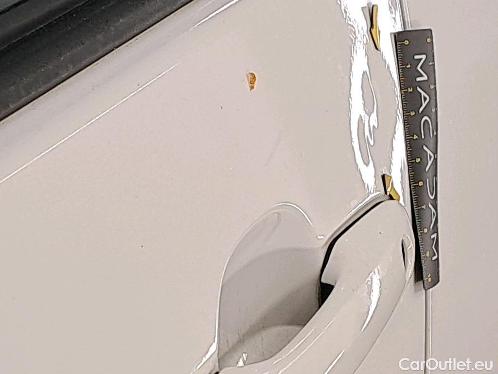  Toyota  Yaris TOYOTA  Hybride / 2019 / 5P / Berline Hybride 116h Dynamic Business Beyond Zer #9