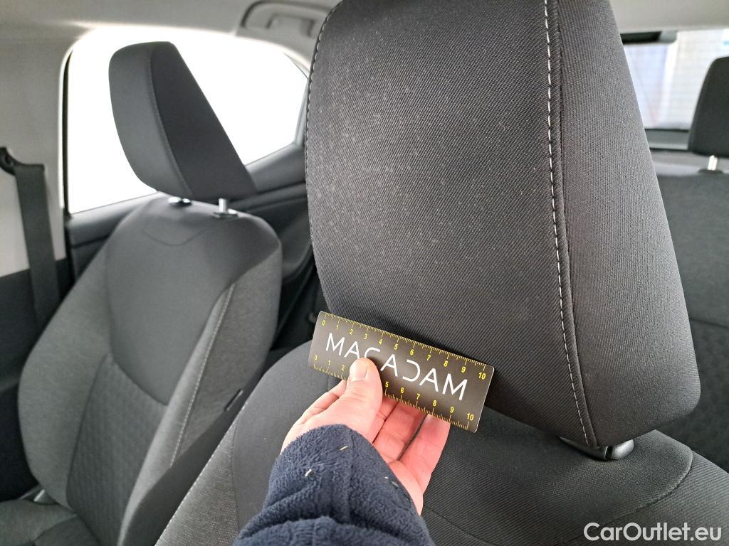  Toyota  Yaris TOYOTA  Hybride / 2019 / 5P / Berline Hybride 116h Dynamic Business Beyond Zer #24