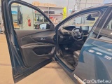  Peugeot  3008 PEUGEOT  / 2020 / 5P / SUV BLUEHDI 130 EAT8 SeS ALLURE #120