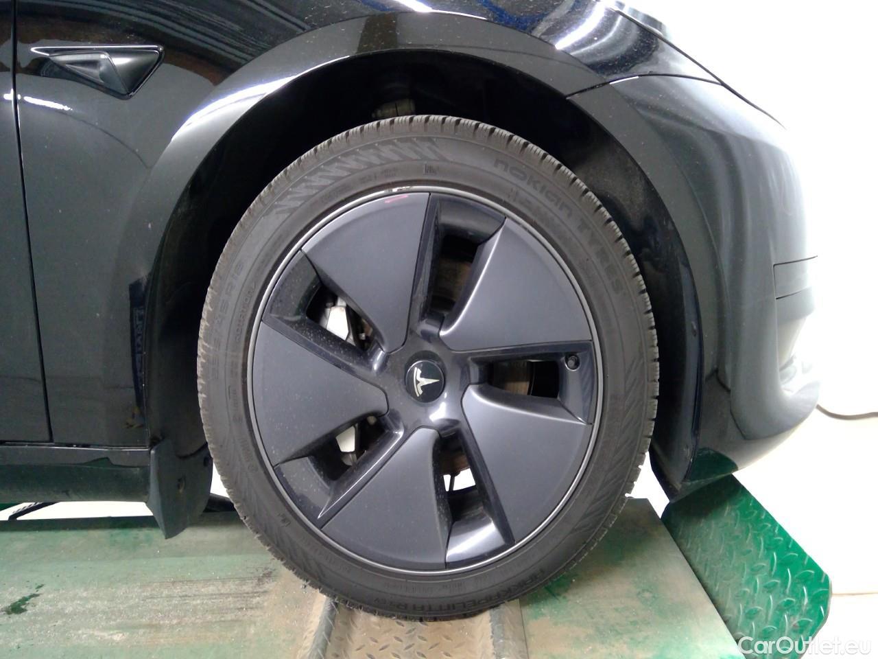  Tesla  Model 3  RWD #7