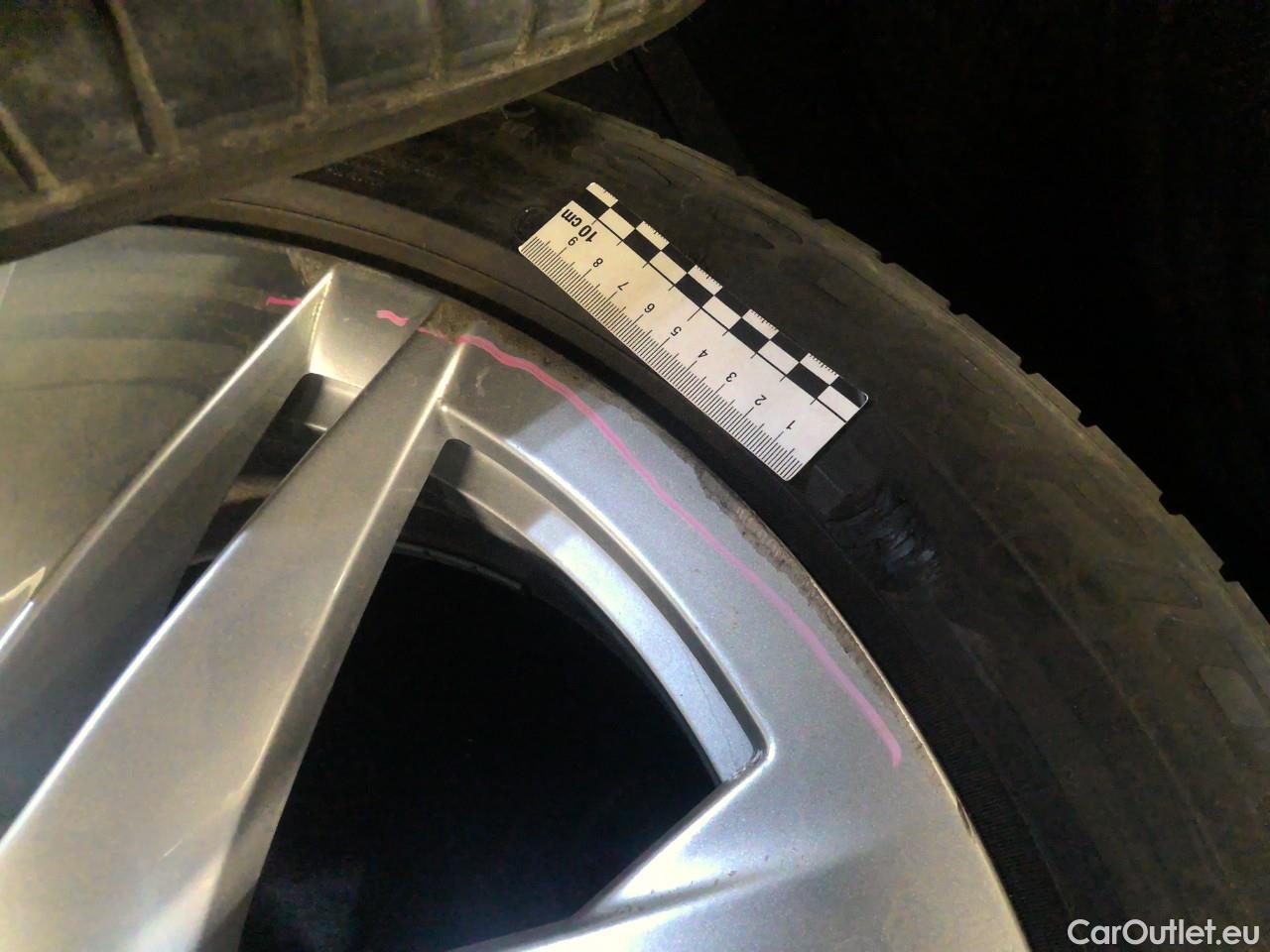  Skoda  ENYAQ  iV80 5d #18