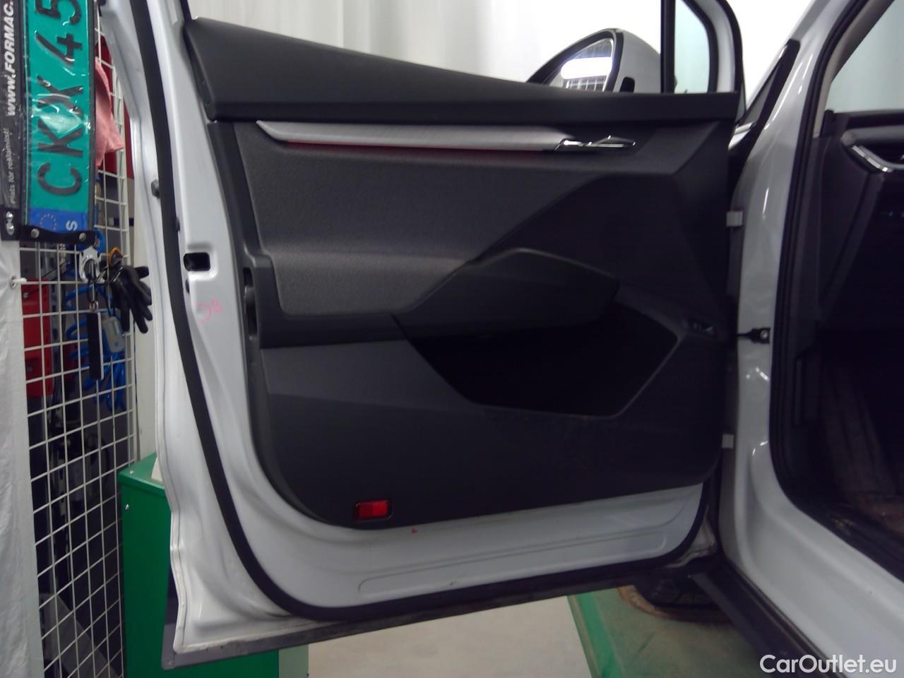  Skoda  ENYAQ  iV80 5d #20