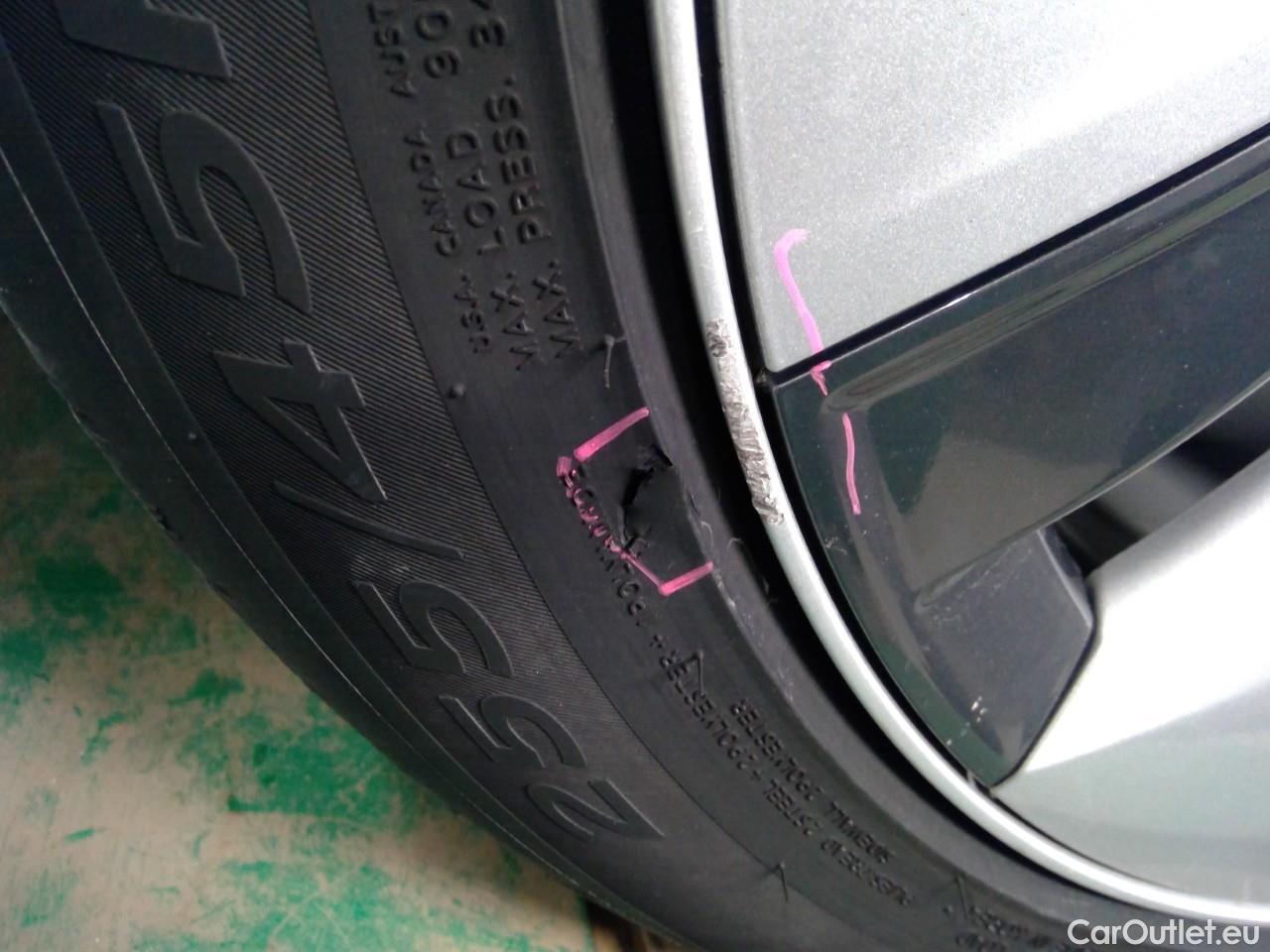  Tesla  Model Y  Long-Range AWD #30