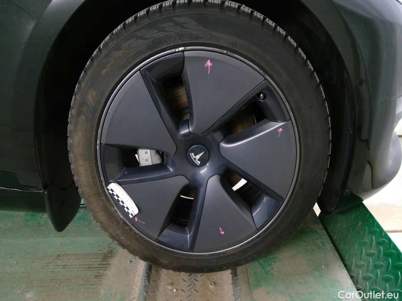  Tesla  Model 3  75kWh Long-Range #27