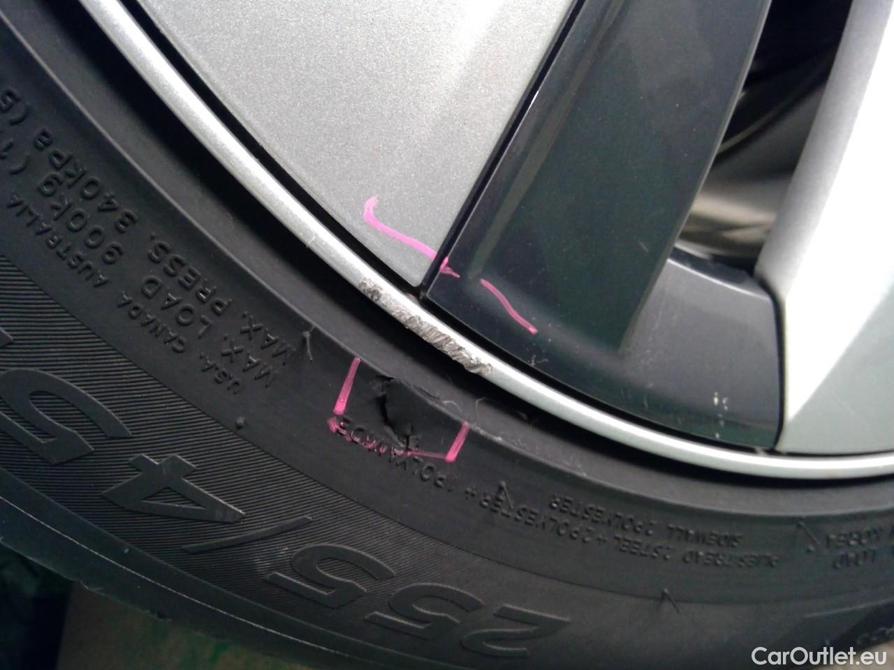  Tesla  Model Y  Long-Range AWD #28