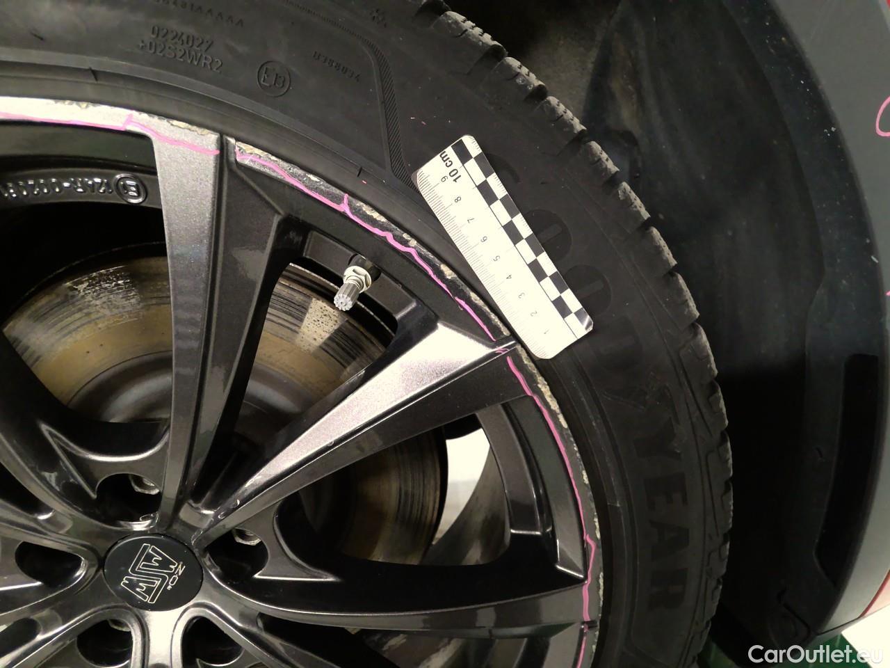  Tesla  Model Y  75kWh Long-Range AWD #39