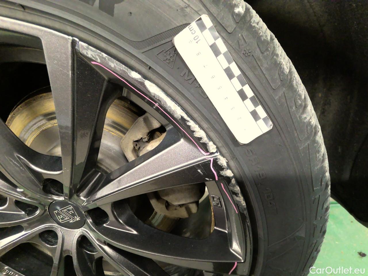  Tesla  Model Y  75kWh Long-Range AWD #36