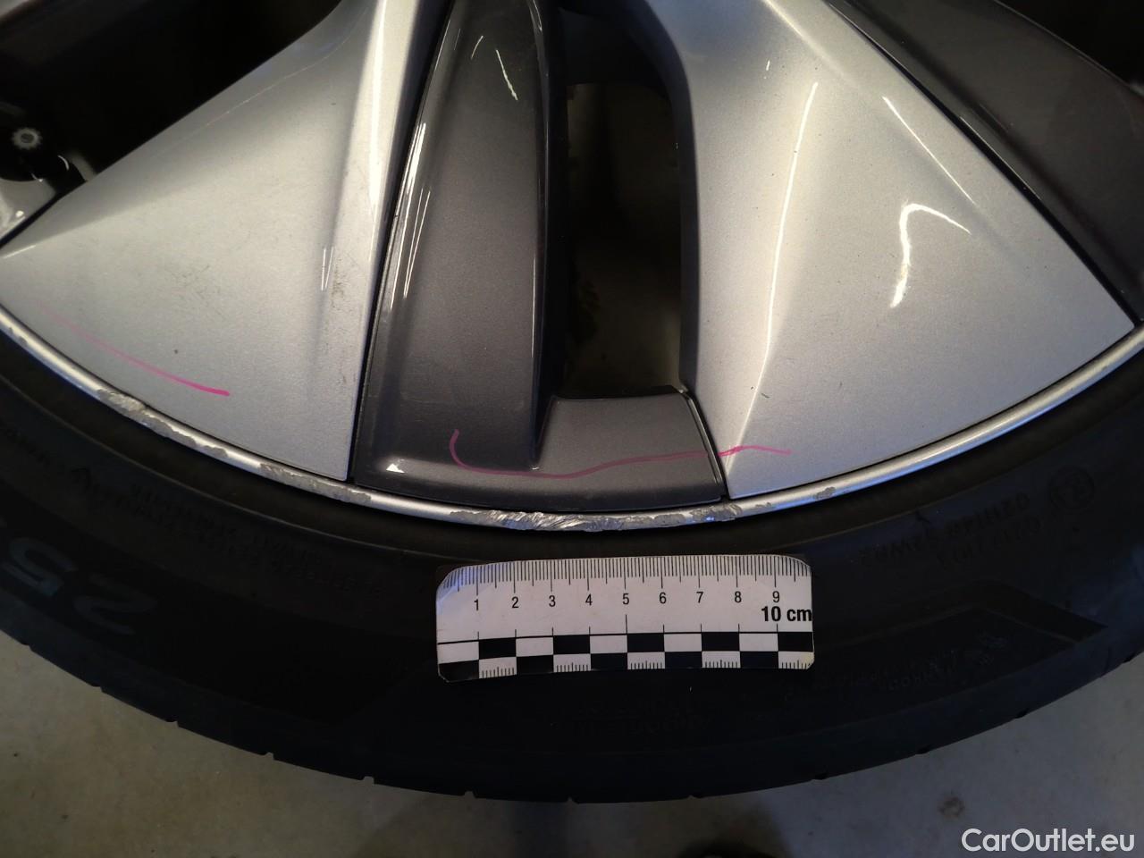  Tesla  Model Y  75kWh Long-Range AWD #9