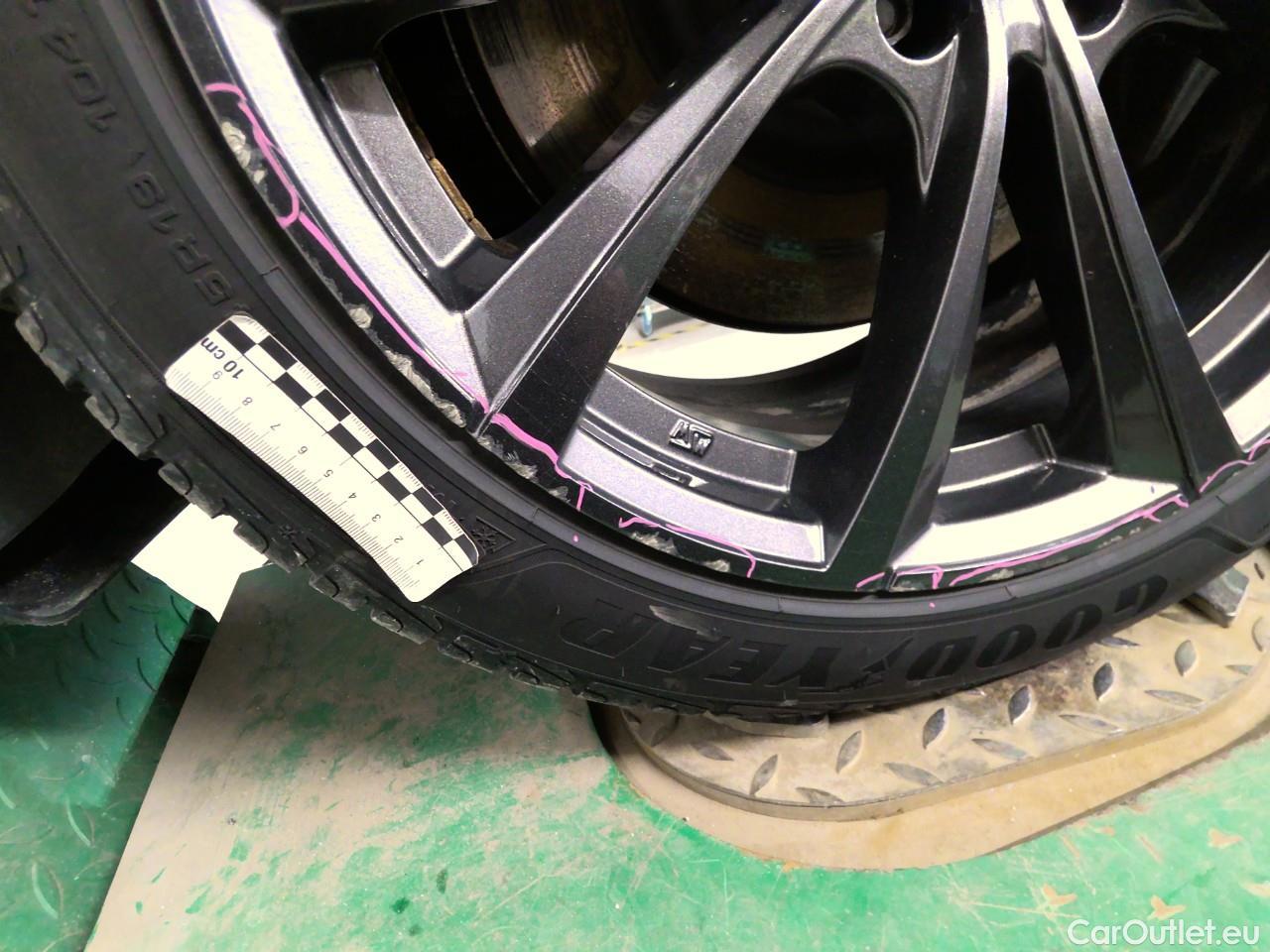  Tesla  Model Y  75kWh Long-Range AWD #41