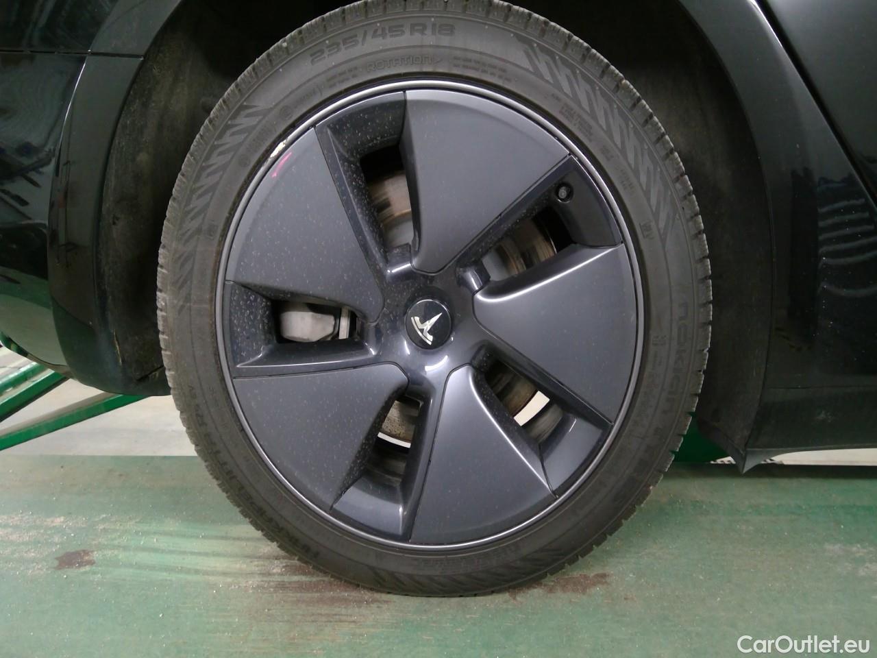  Tesla  Model 3  RWD #17