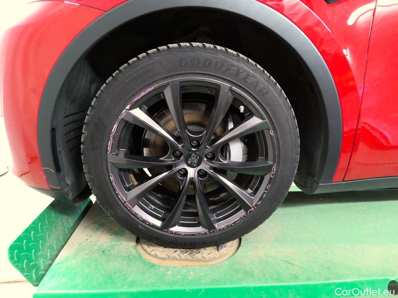  Tesla  Model Y  75kWh Long-Range AWD #42