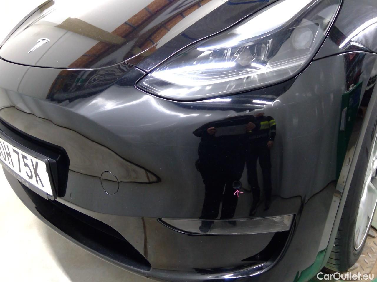  Tesla  Model Y  Long-Range AWD #32