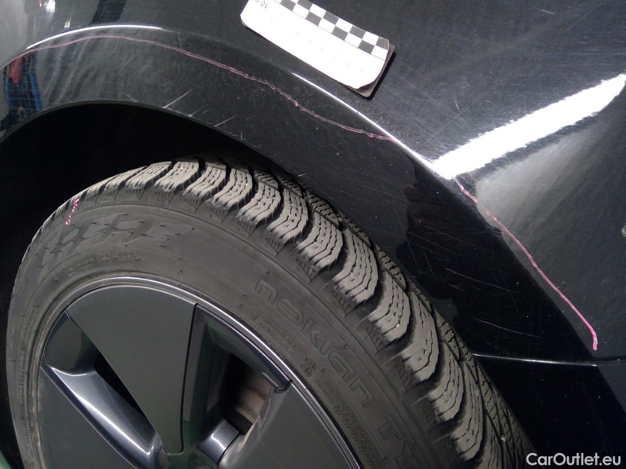  Tesla  Model 3  75kWh Long-Range #28