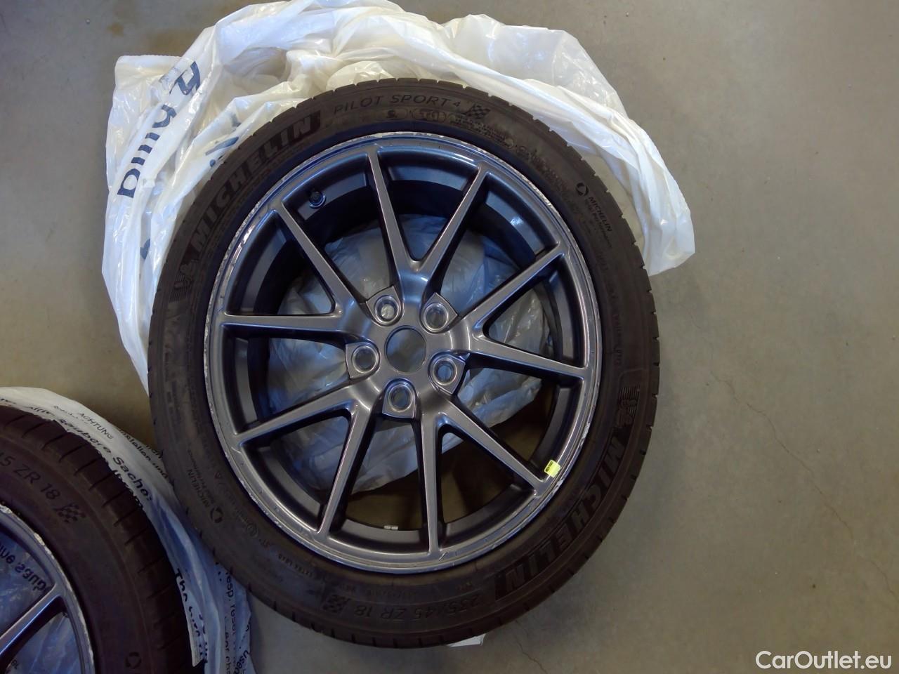  Tesla  Model 3  75kWh Long-Range #2