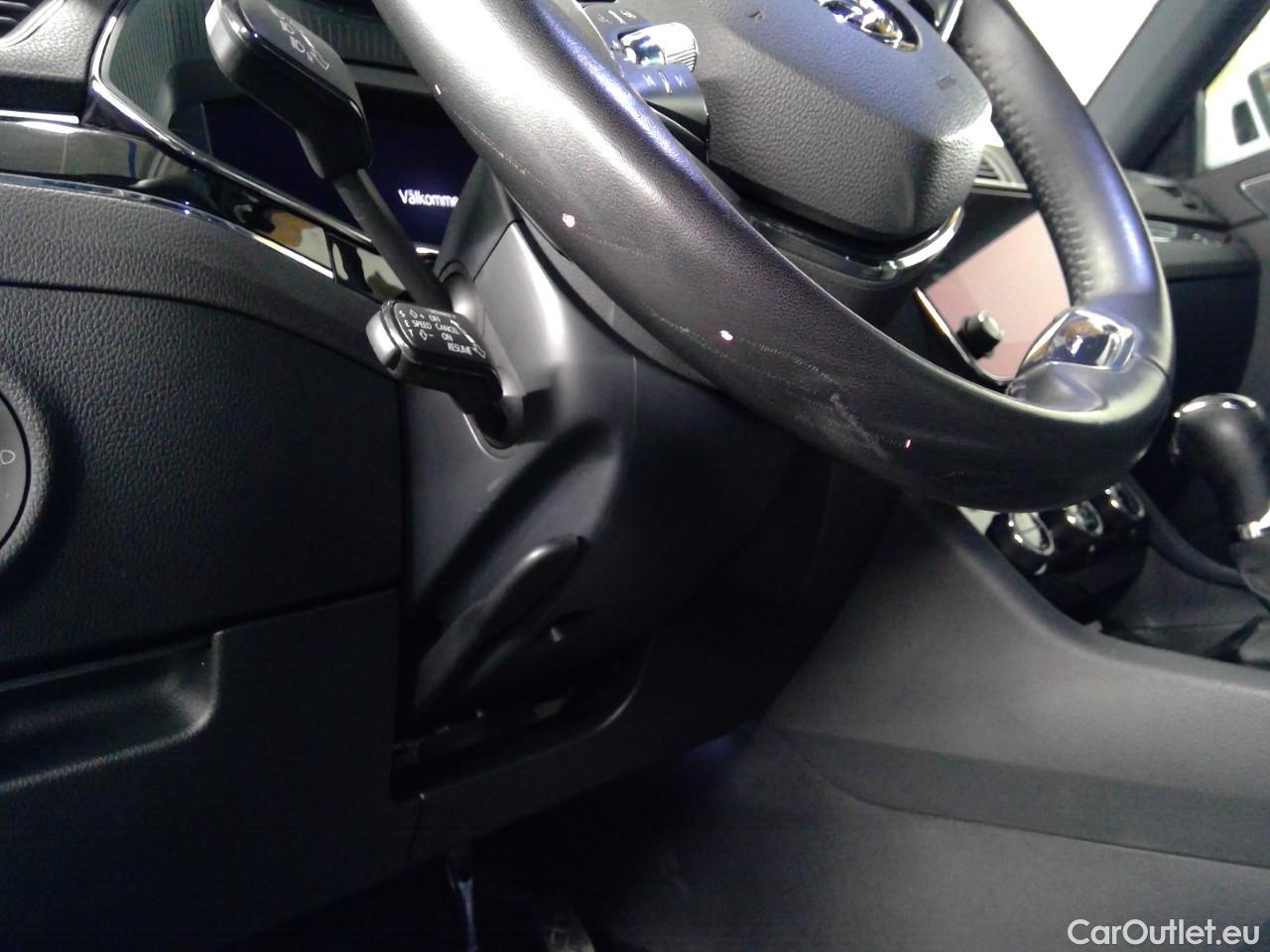  Skoda  Superb Sup.Co.TSI PHEV 218 L&K Aut #22