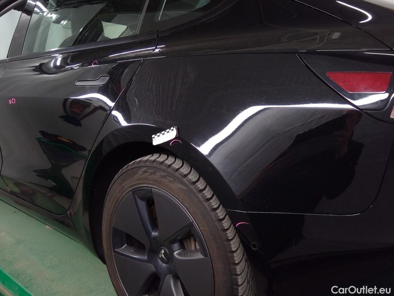  Tesla  Model 3  75kWh Long-Range #17