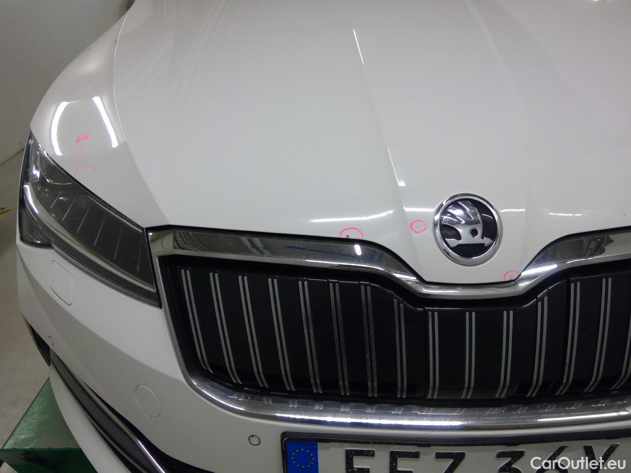  Skoda  Superb Sup.Co.TSI PHEV 218 L&K Aut #40