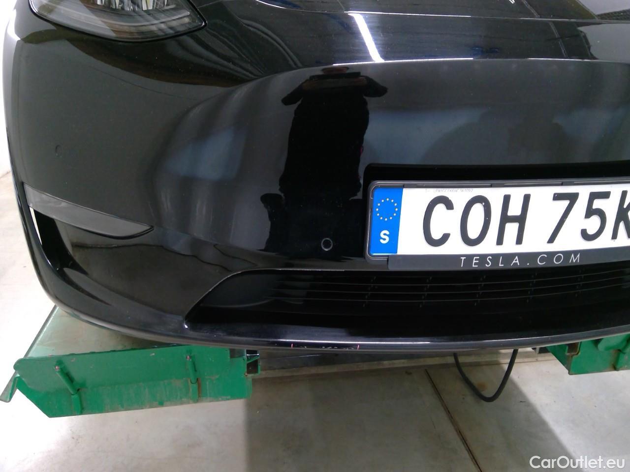  Tesla  Model Y  Long-Range AWD #10