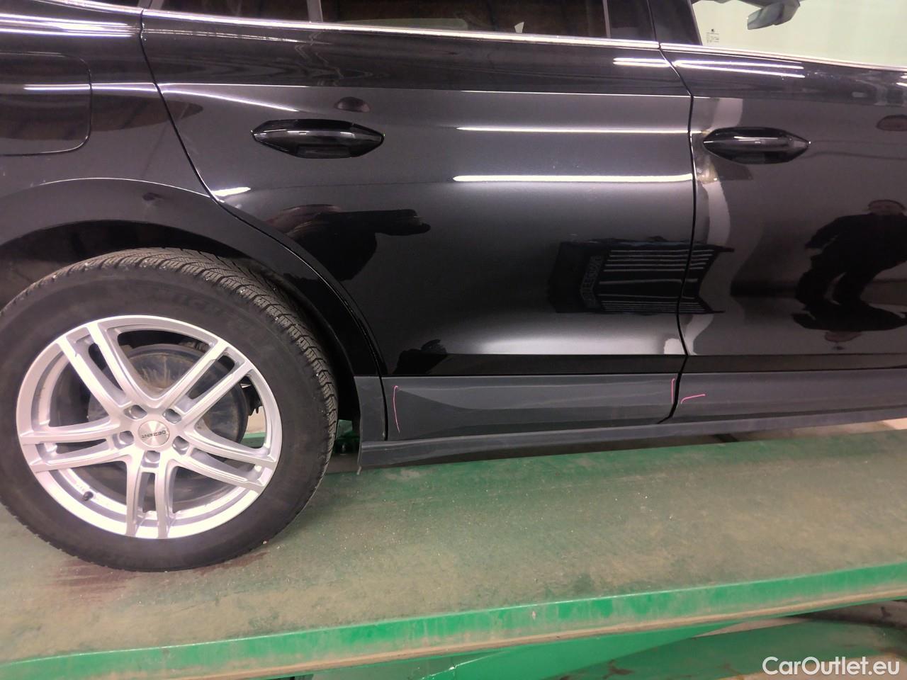  Skoda  ENYAQ  iV80 5d #8