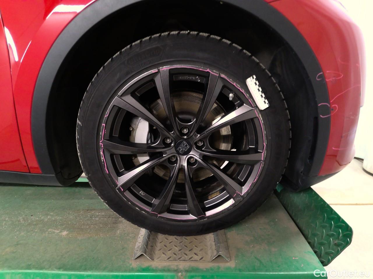  Tesla  Model Y  75kWh Long-Range AWD #40