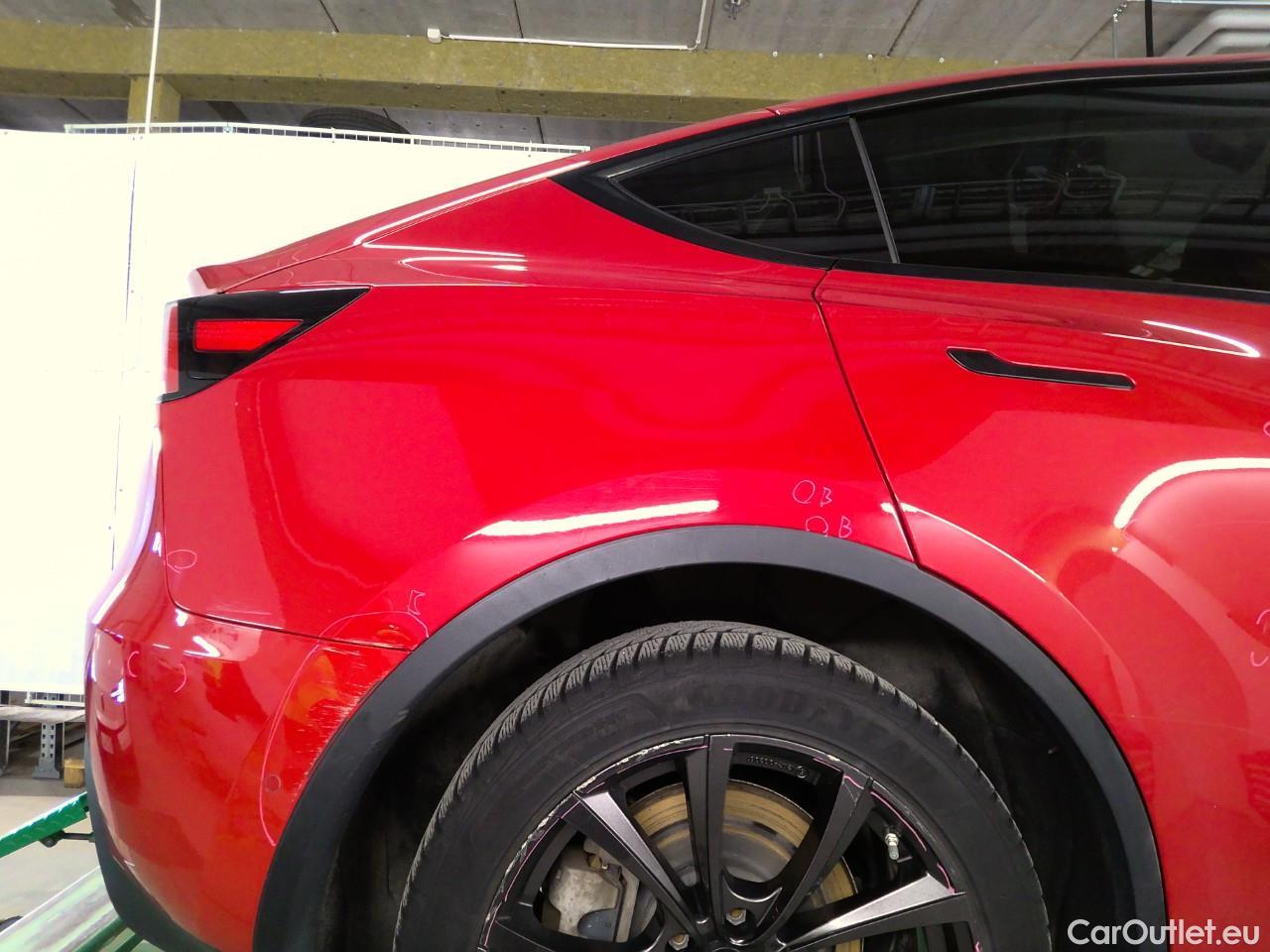  Tesla  Model Y  75kWh Long-Range AWD #24